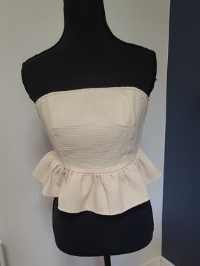 068 - Cream Strapless Peplum Crop Top,   Strech Back - Size 4 (estimate no tag)